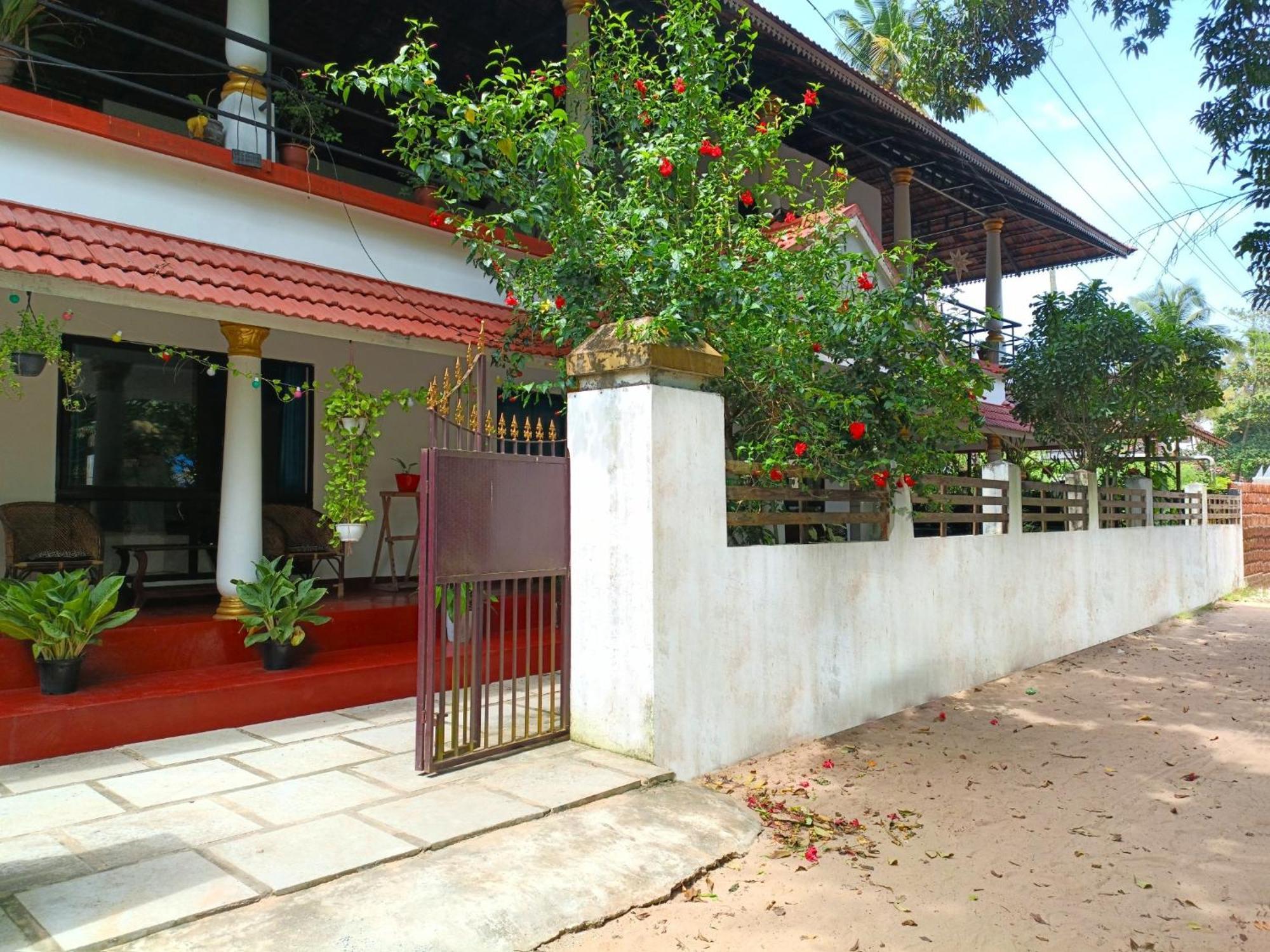 Marari Beach Cleetus Homestay Mararikulam Exteriör bild